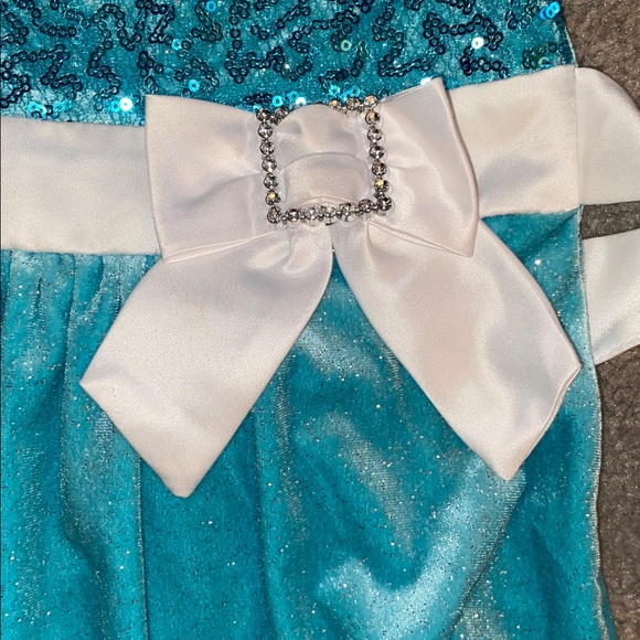 Dress - Picture 3 of 5